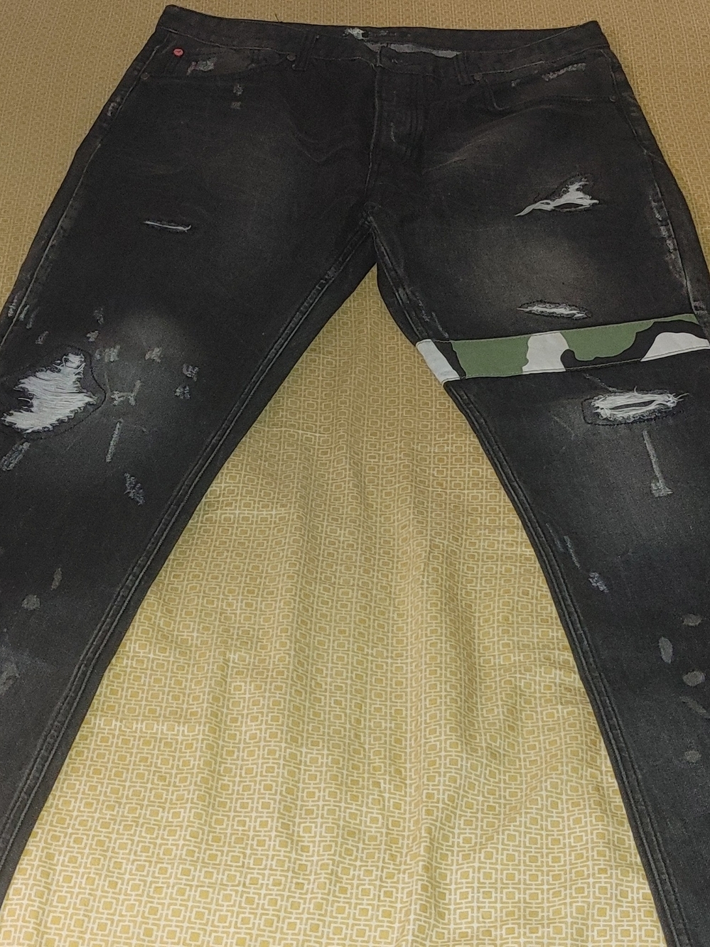 Men's Staple Black Distressed Jeans with Camouflage Stripe